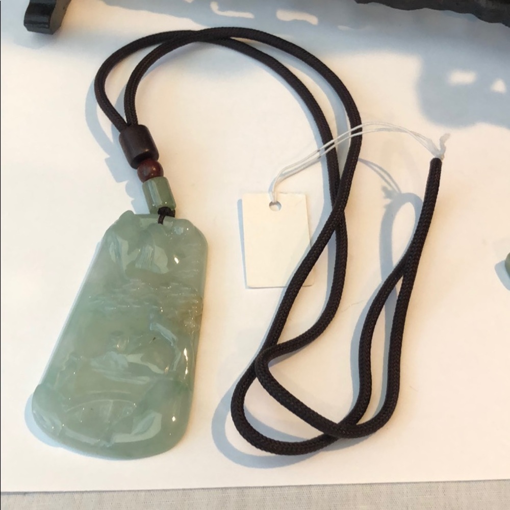 Jade necklace - Picture 2 of 2